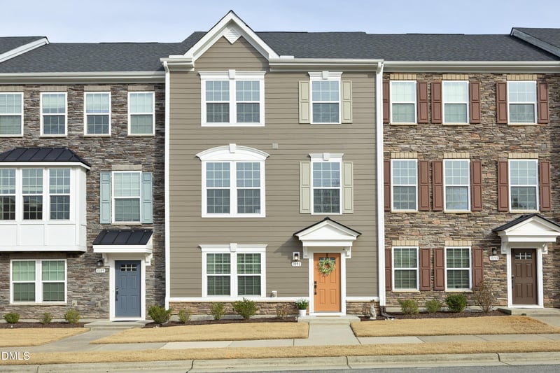 1091 Branch Line Ln, Apex, NC 27502