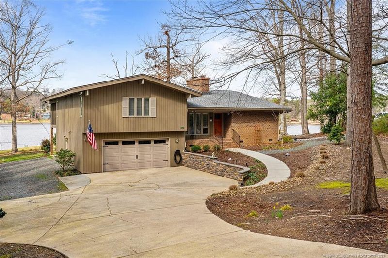 1091 Woodridge Trl, Sanford, NC 27332