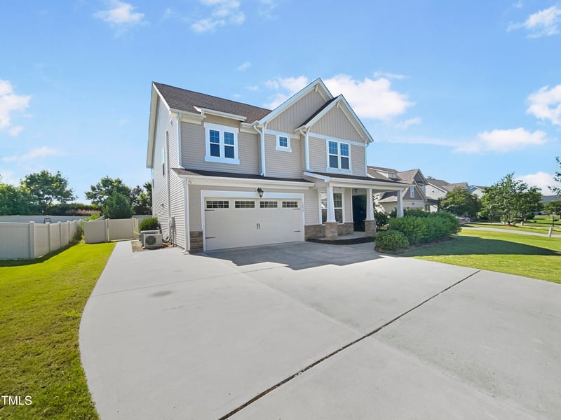 1092 Adams Point Dr, Garner, NC 27529
