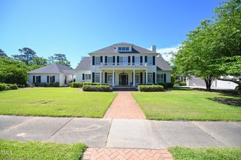 1093 Lakeside Dr, Smithfield, NC 27577