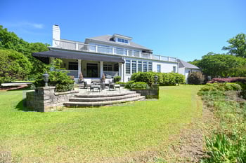 1093 Lakeside Dr, Smithfield, NC 27577