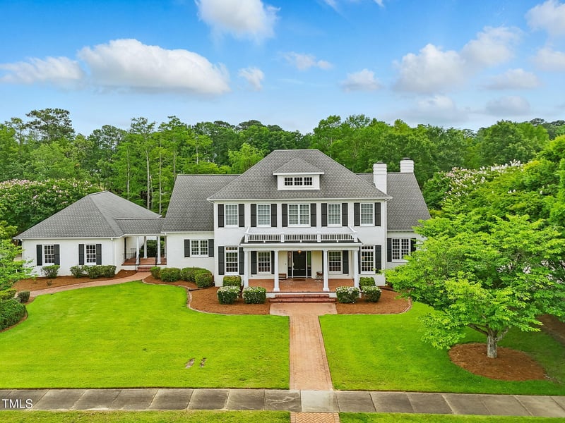 1093 Lakeside Dr, Smithfield, NC 27577