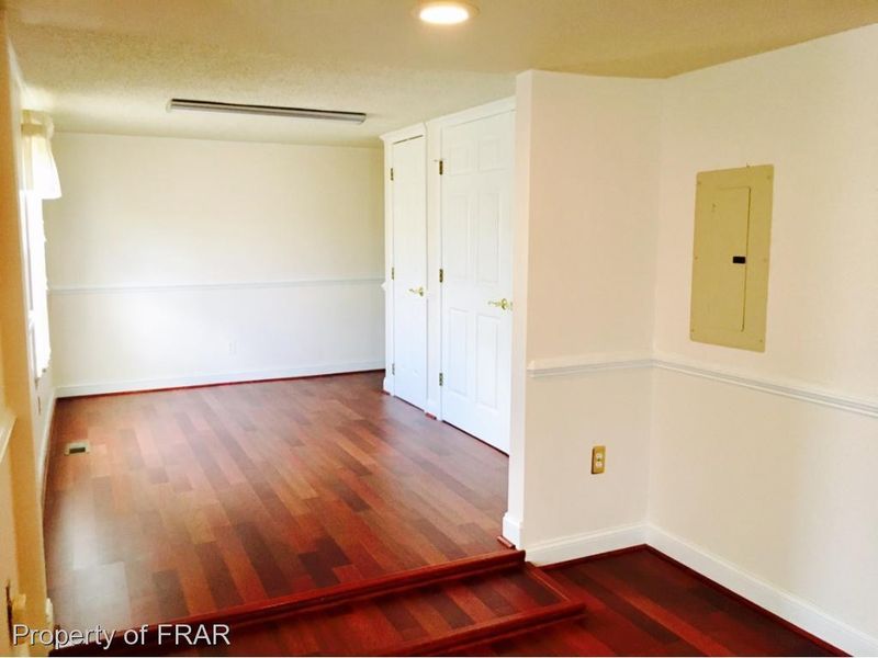 1093 Neighbors Rd, Dunn, NC 28334