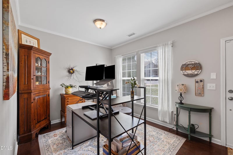 1093 Renewal Pl, Raleigh, NC 27603