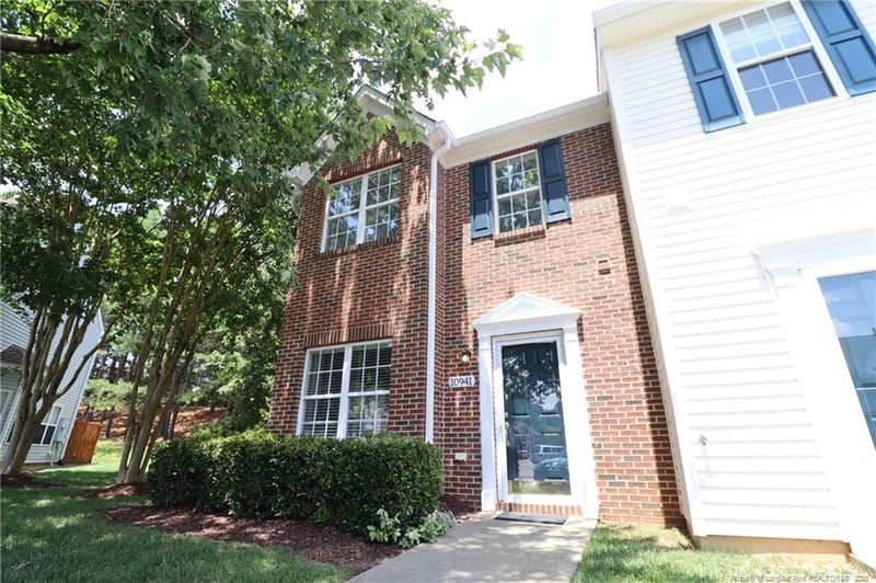 10941 Pendragon Pl, Raleigh, NC 27614