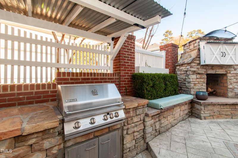 10946 Peppermill Dr, Raleigh, NC 27614
