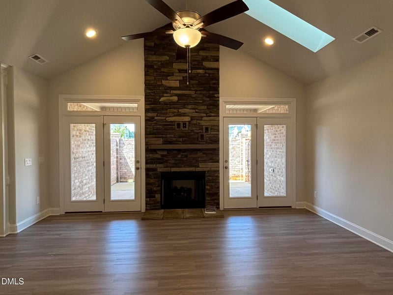1095 Beechcraft Dr #140, Mebane, NC 27302