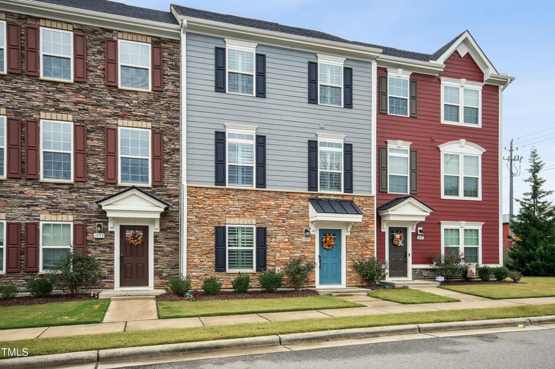 1095 Branch Line Ln, Apex, NC 27502