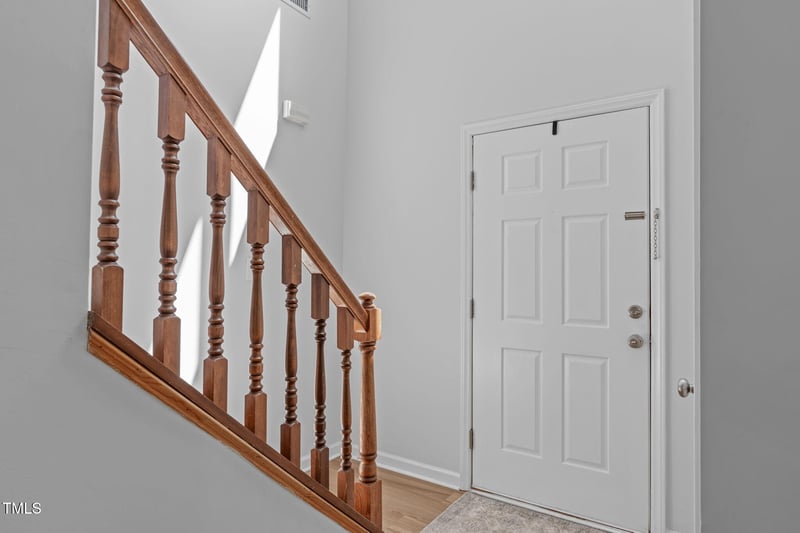 1095 Vauxhall Dr, Apex, NC 27502
