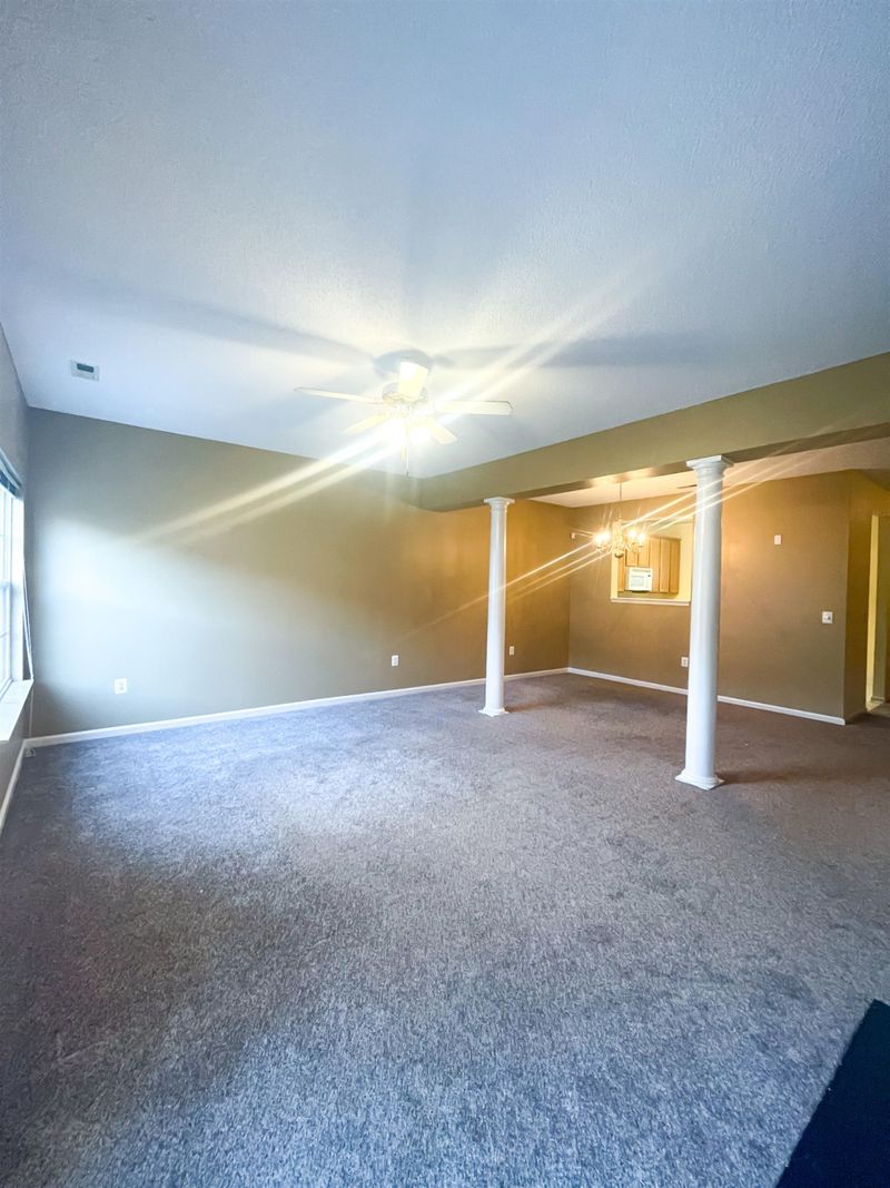 10954 Pendragon Pl, Raleigh, NC 27614