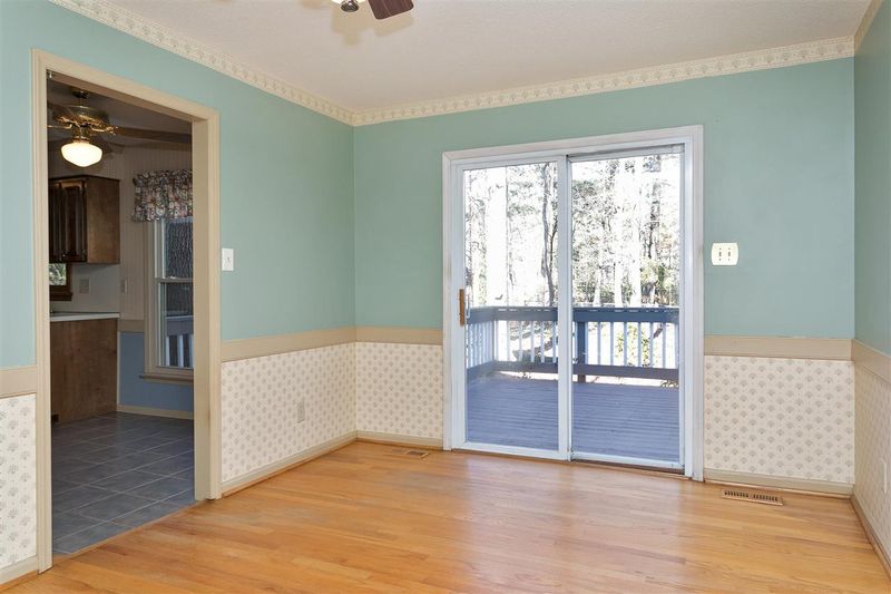 1096 Balmoral Dr, Cary, NC 27511