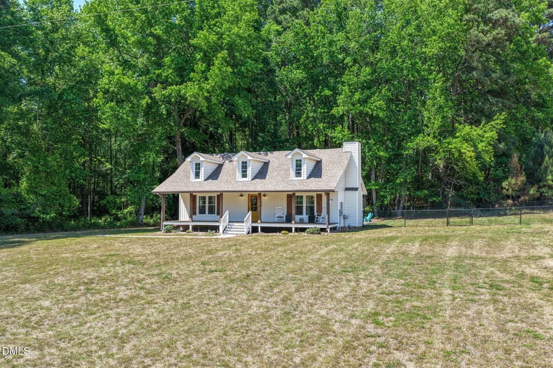 1096 Flat Rock Church Rd, Louisburg, NC 27549