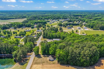 1096 Flat Rock Church Rd, Louisburg, NC 27549