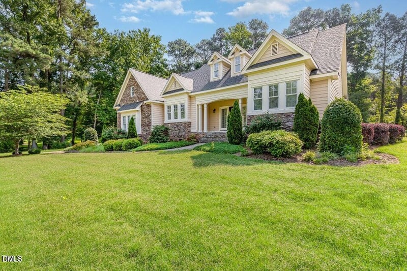 1096 Silverleaf Dr, Youngsville, NC 27596