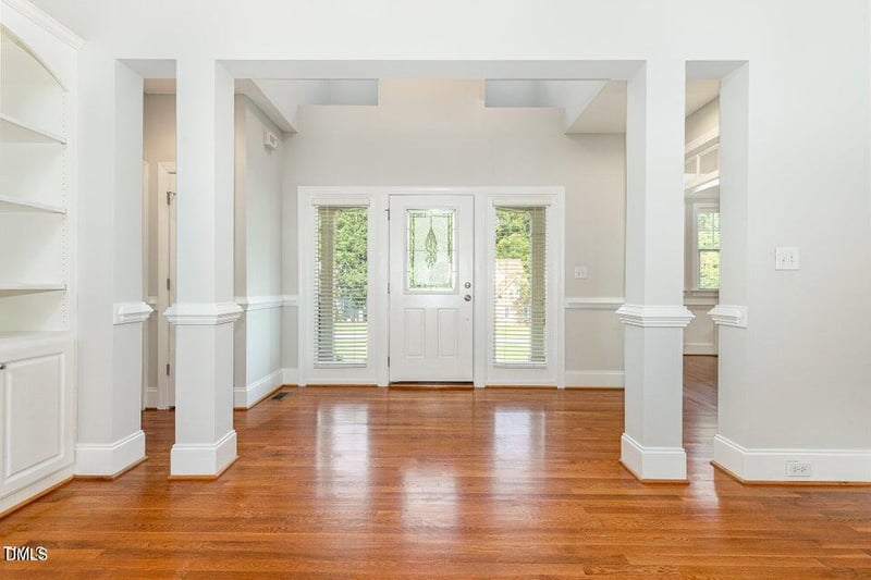 1096 Silverleaf Dr, Youngsville, NC 27596