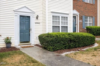10962 Pendragon Pl, Raleigh, NC 27614