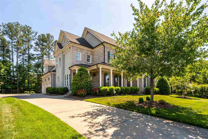 1097 Weycroft Ave, Cary, NC 27519
