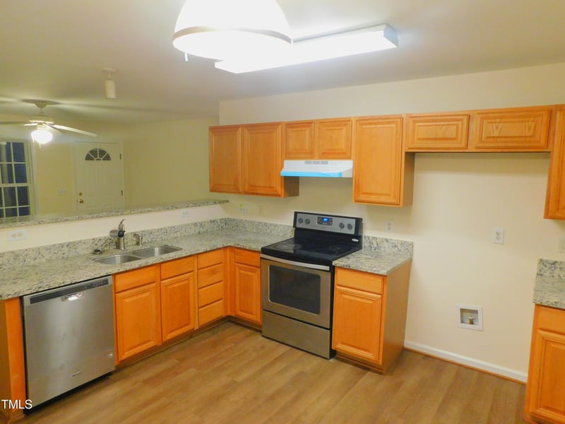1098 Blackstone Dr, Creedmoor, NC 27522