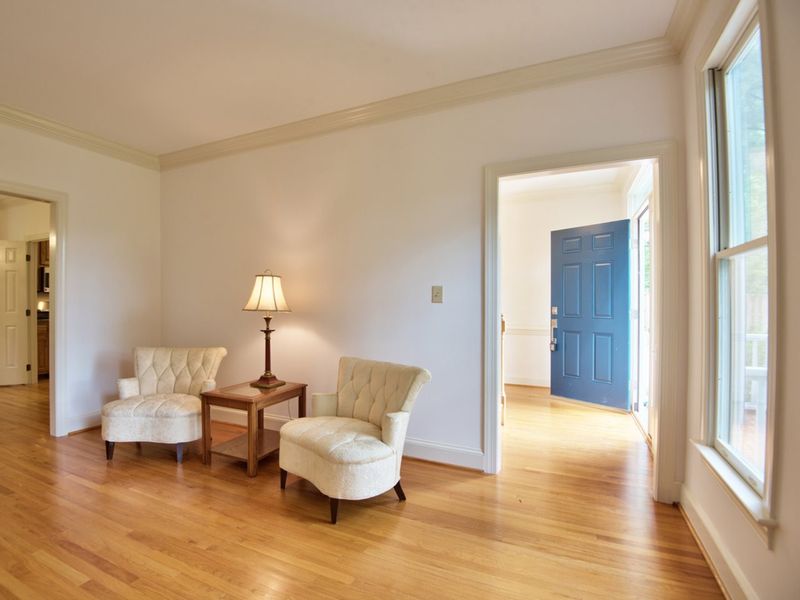 11 Altmont Ct, Durham, NC 27705
