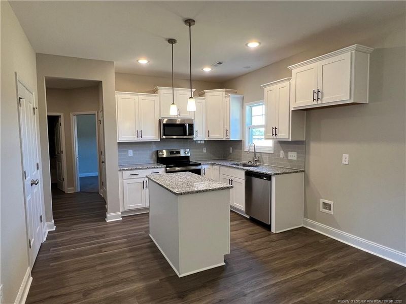 11 Athens Ln, Dunn, NC 28334