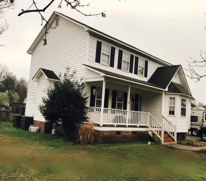 11 Atlantic Ave, Benson, NC 27504