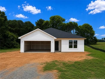 11 Baxley Dr, Dunn, NC 28334