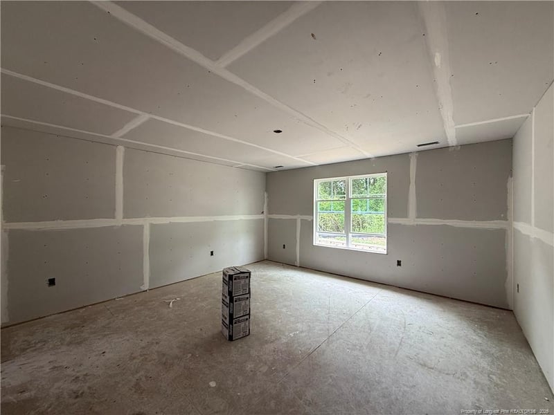 11 Baxley Dr, Dunn, NC 28334