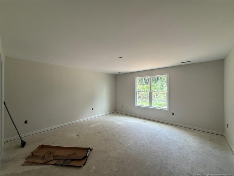 11 Baxley Dr, Dunn, NC 28334