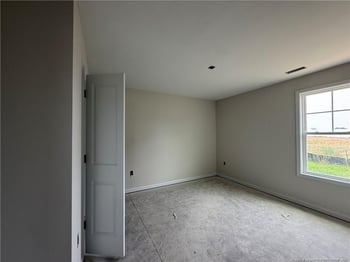 11 Baxley Dr, Dunn, NC 28334