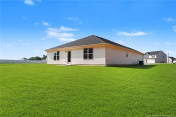 11 Baxley Dr, Dunn, NC 28334