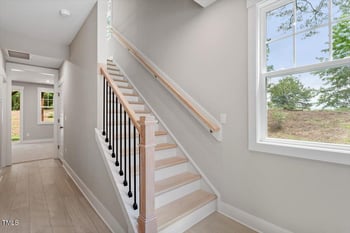 11 Blackthorn Ln, Durham, NC 27703