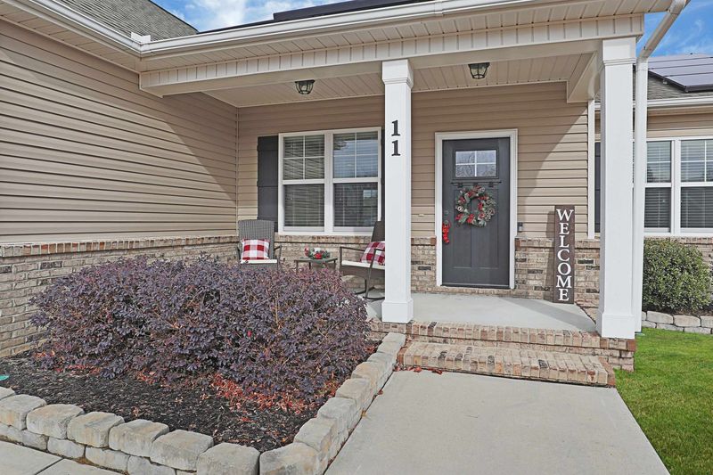 11 Braddock Dr, Lillington, NC 27546