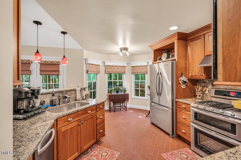 11 Bridgeport Dr, Durham, NC 27713