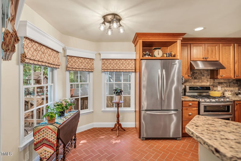 11 Bridgeport Dr, Durham, NC 27713