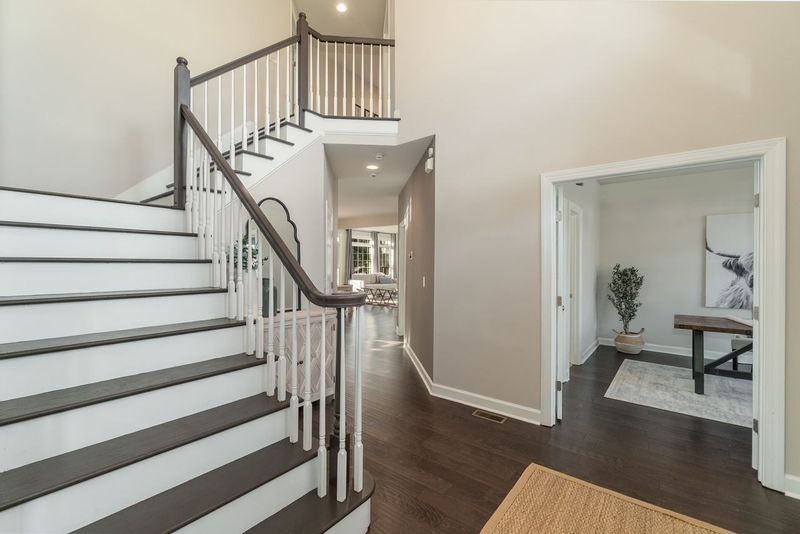 11 Brightfield Ln, Durham, NC 27712