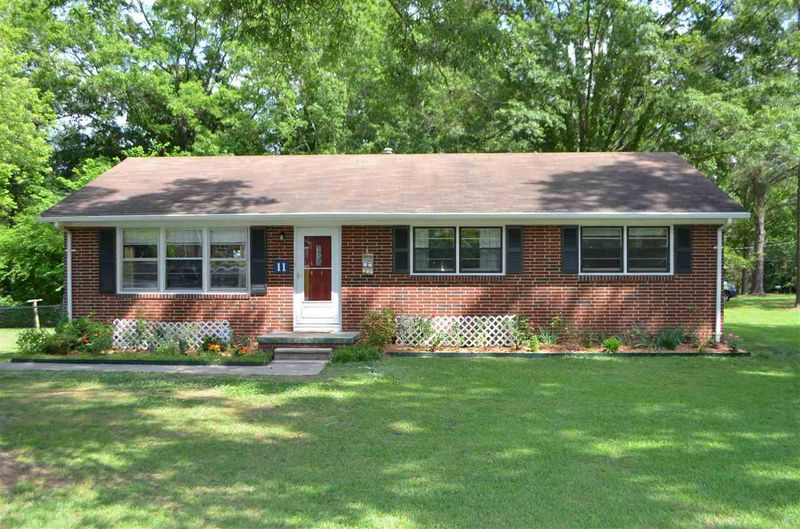 11 Burbank Cir, Durham, NC 27713