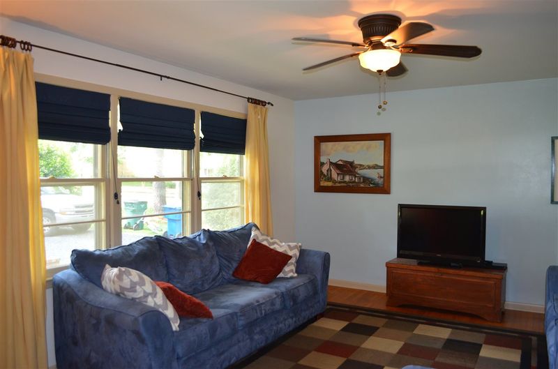11 Burbank Cir, Durham, NC 27713