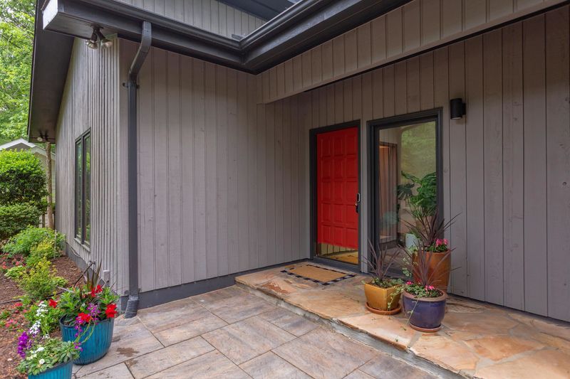 11 Burnwood Pl, Chapel Hill, NC 27517