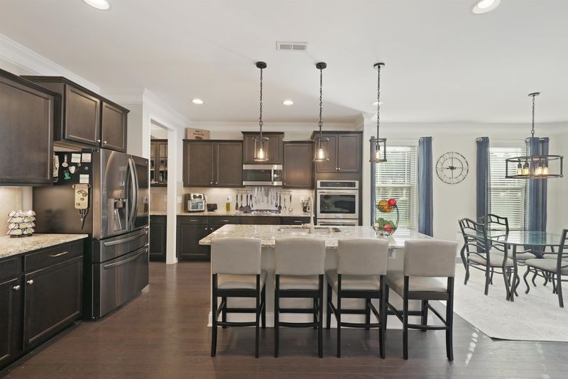 11 W Calvert Ct, Clayton, NC 27527