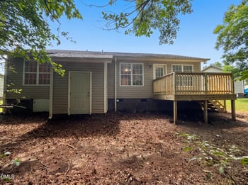 11 Carolina Ave, Benson, NC 27504