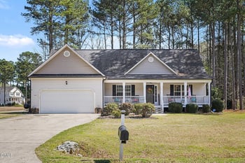 11 Cashew Ln, Smithfield, NC 27577