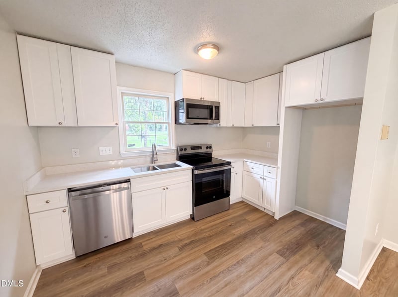 11 Chanter Ct, Durham, NC 27705