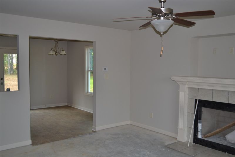 11 Cherryhill Dr, Four Oaks, NC 27524