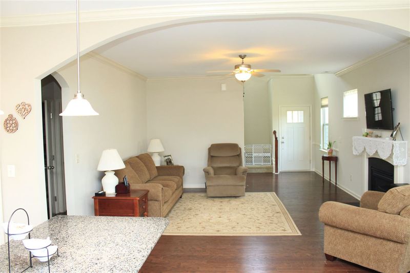 11 Crawford Ct, Durham, NC 27703