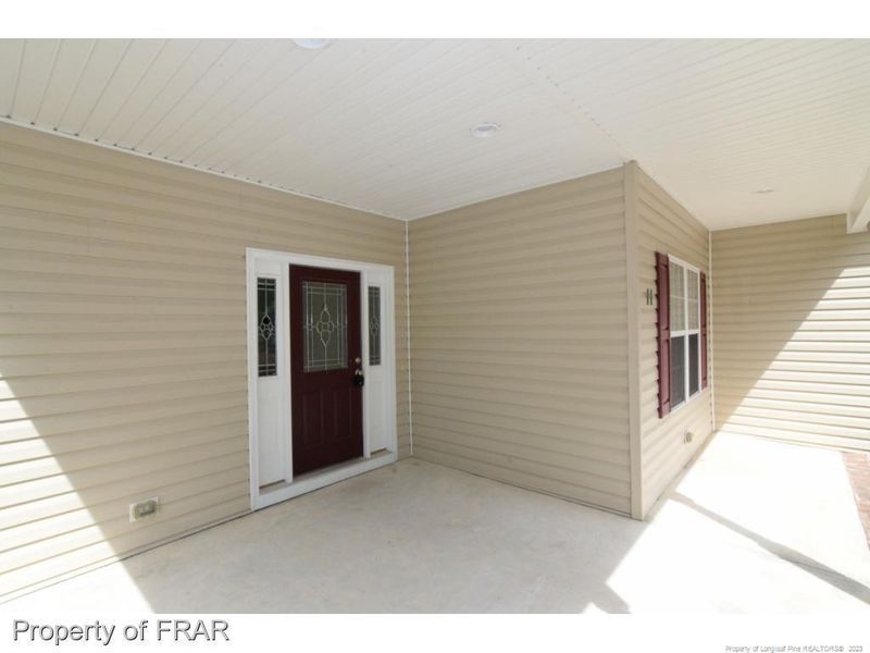 11 Dinghy Dr, Sanford, NC 27332