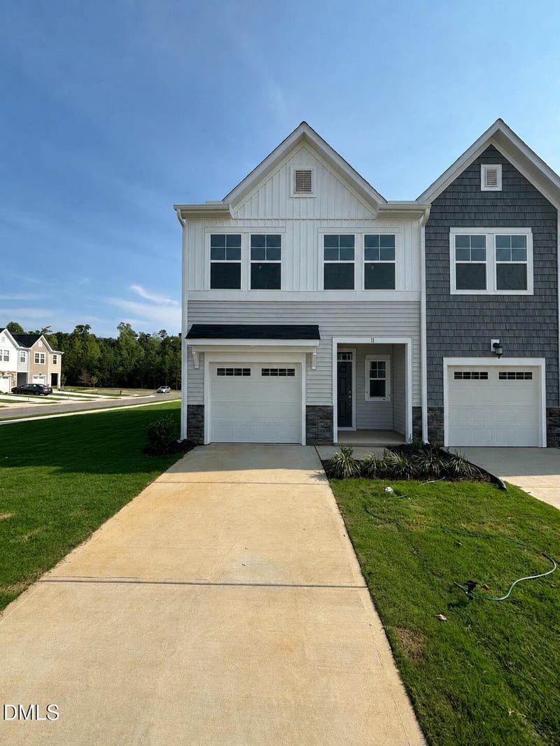 11 Evie Way, Lillington, NC 27546