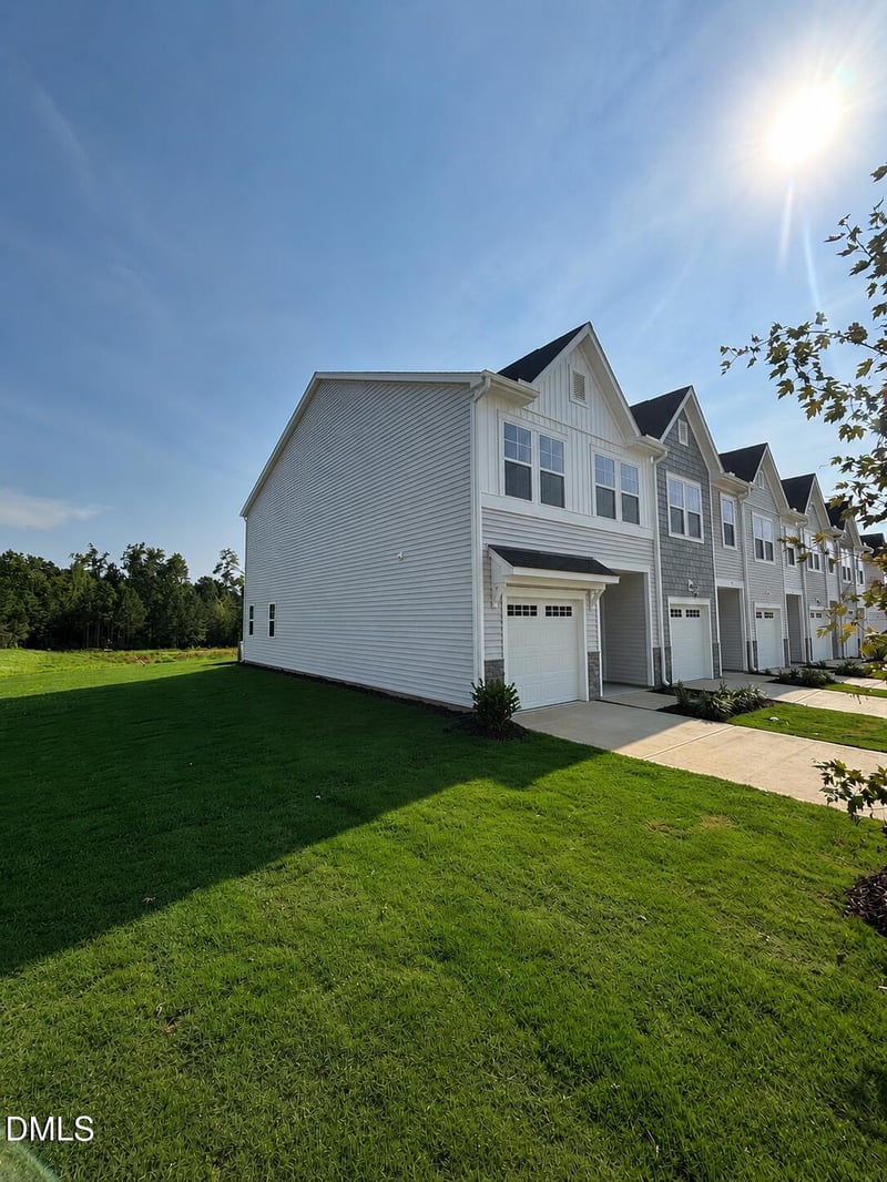 11 Evie Way, Lillington, NC 27546