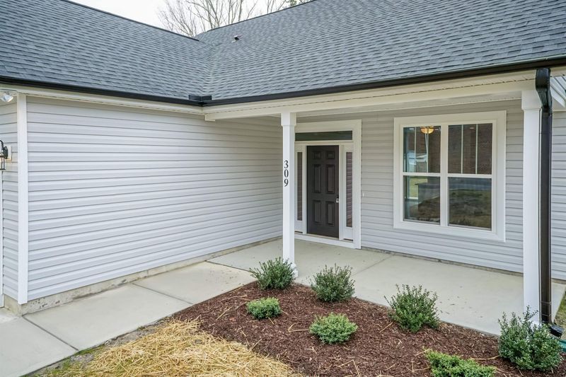 11 W Green St, Franklinton, NC 27525