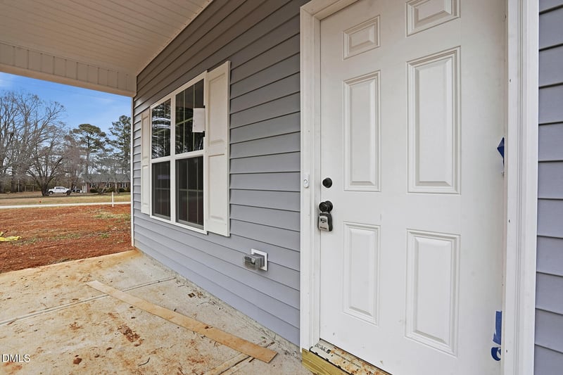 11 Halifax Ave, Louisburg, NC 27549