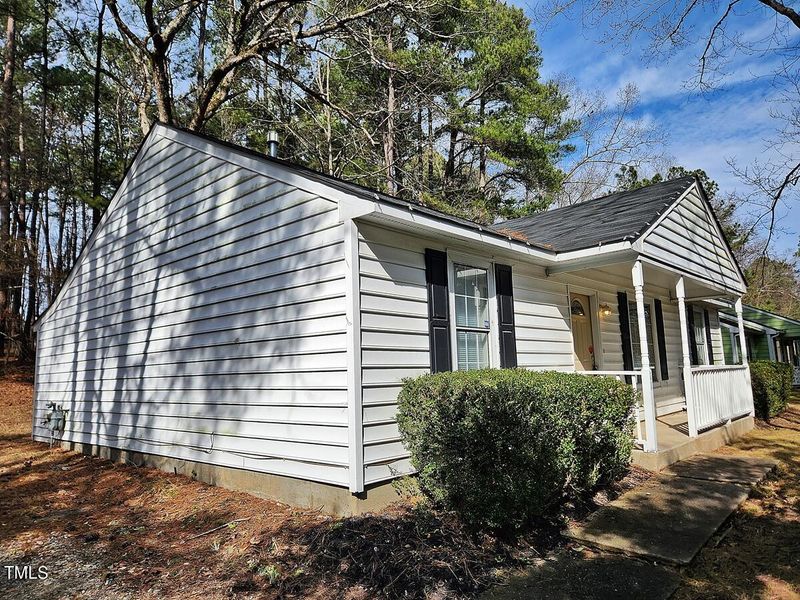 11 Howlett Pl, Durham, NC 27703